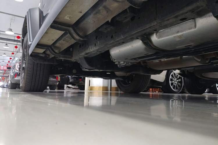 Used Tank 300 New Energy 2025 Hi4-T Left Side Sill