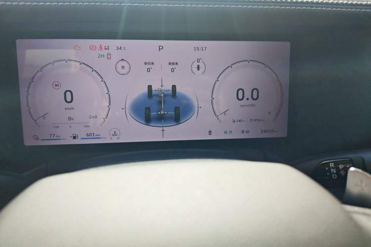 Used Tank 300 New Energy 2025 Hi4-T Odometer Close Up