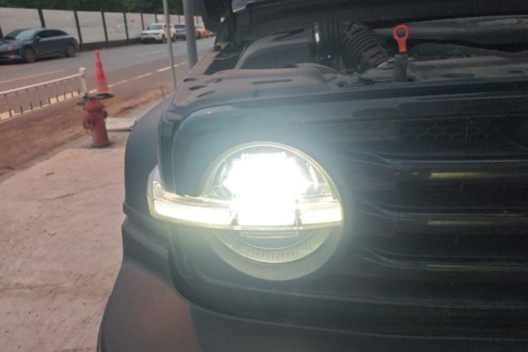 Used Tank 300 New Energy 2025 Hi4-T Right Front Headlight