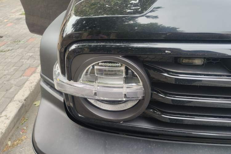 Used Tank 300 New Energy 2025 Hi4-T Right Front Headlight