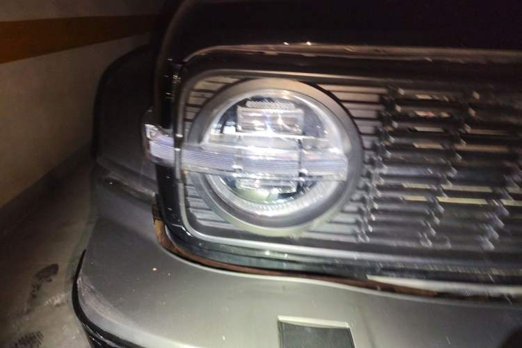 Used Tank 300 New Energy 2025 Hi4-T Right Front Headlight