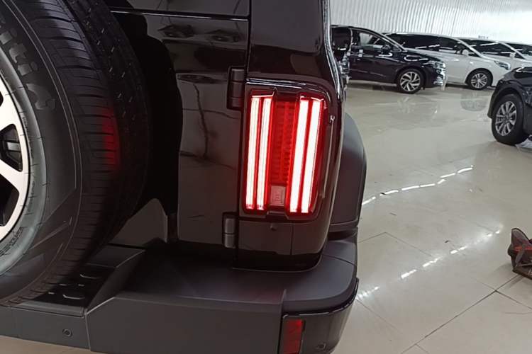 Used Tank 300 New Energy 2025 Model, Hi4-T 36.7kWh Right Rear Taillight