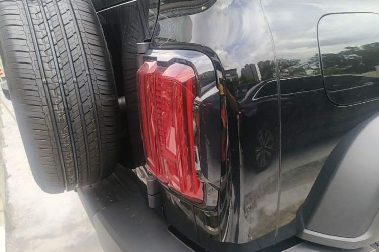 Used Tank 300 New Energy 2025 Model, Hi4-T 36.7kWh Right Rear Taillight