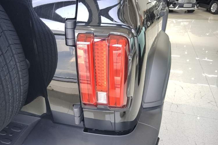 Used Tank 300 New Energy 2025 Hi4-T Right Rear Taillight