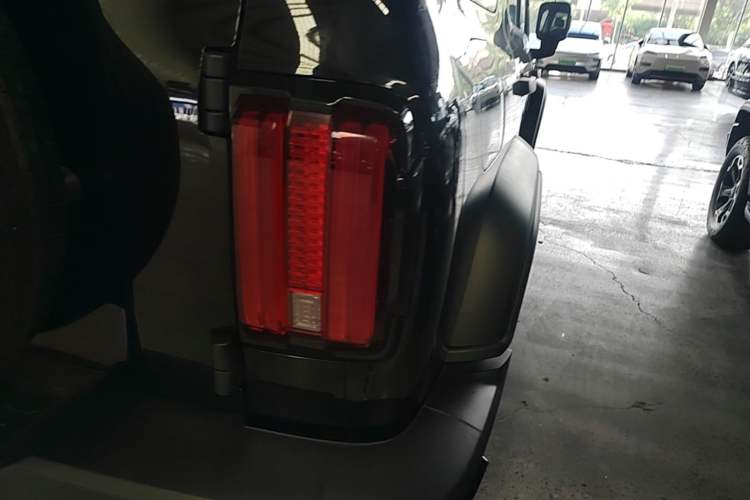 Used Tank 300 New Energy 2025 Hi4-T Right Rear Taillight