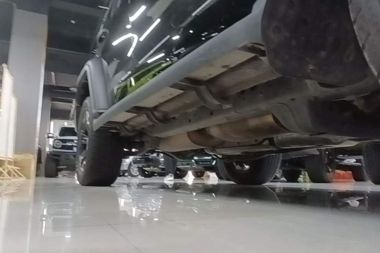 Used Tank 300 New Energy 2025 Hi4-T Right Side Sill