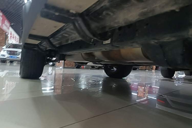 Used Tank 300 New Energy 2025 Hi4-T Right Side Sill