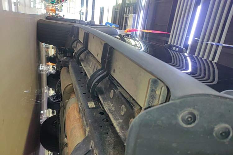 Used Tank 300 New Energy 2025 Hi4-T Right Side Sill