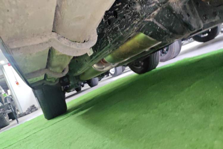Used Tank 300 New Energy 2025 Hi4-T Right Side Sill
