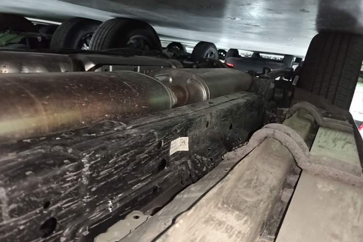 Used Tank 300 New Energy 2025 Hi4-T Right Side Sill