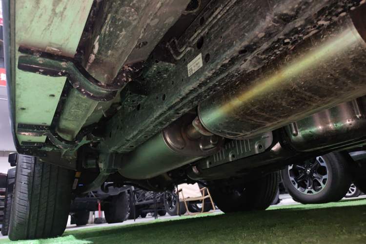 Used Tank 300 New Energy 2025 Hi4-T Right Side Sill