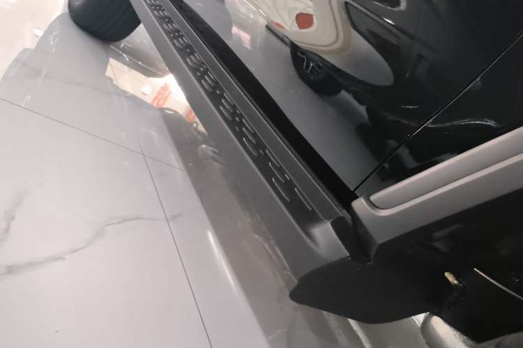 Used Tank 300 New Energy 2025 Hi4-T Right Side Sill