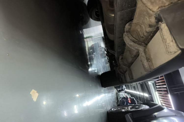 Used Tank 300 New Energy 2025 Hi4-T Right Side Sill