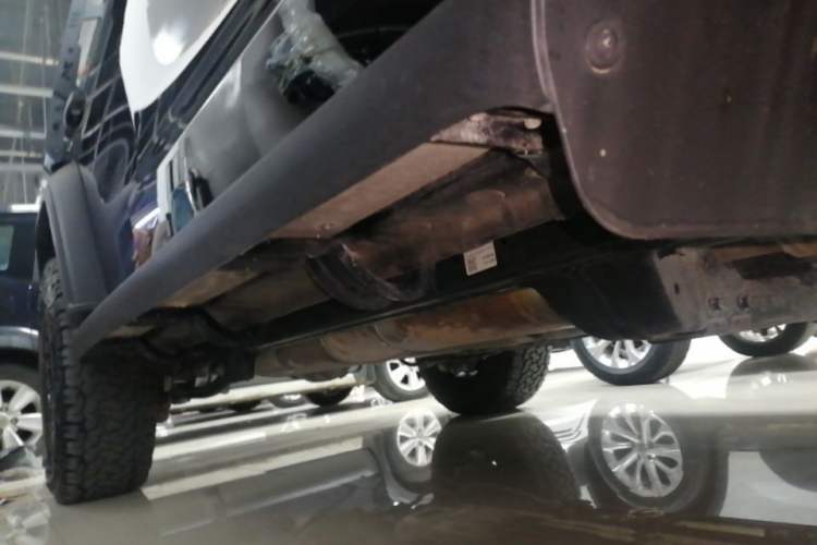 Used Tank 300 New Energy 2025 Hi4-T Right Side Sill