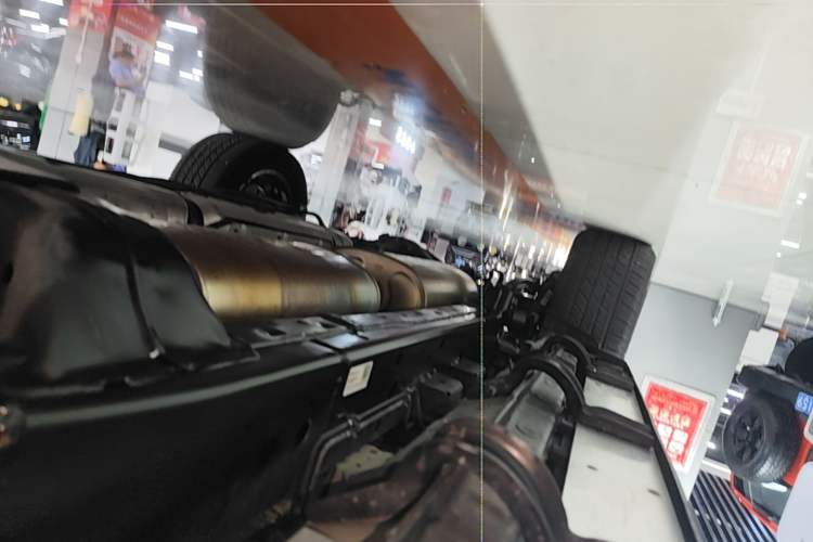 Used Tank 300 New Energy 2025 Hi4-T Right Side Sill