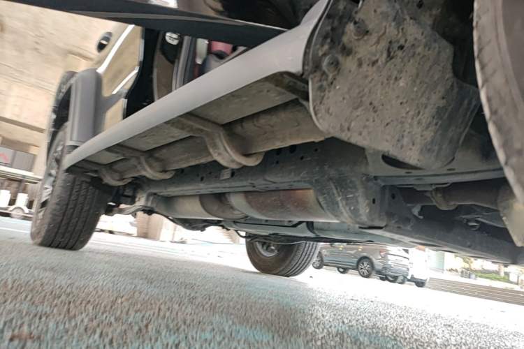 Used Tank 300 New Energy 2025 Hi4-T Right Side Sill