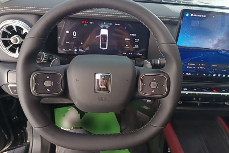 Used Tank 300 New Energy 2025 Model, Hi4-T 36.7kWh Steering Wheel