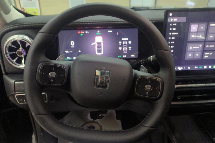 Used Tank 300 New Energy 2025 Model, Hi4-T 36.7kWh Steering Wheel