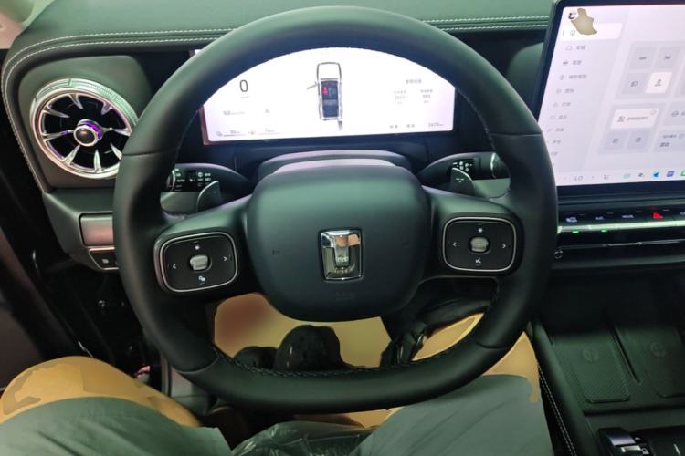 Used Tank 300 New Energy 2025 Hi4-T Steering Wheel