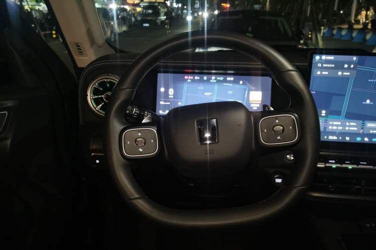 Used Tank 300 New Energy 2025 Hi4-T Steering Wheel
