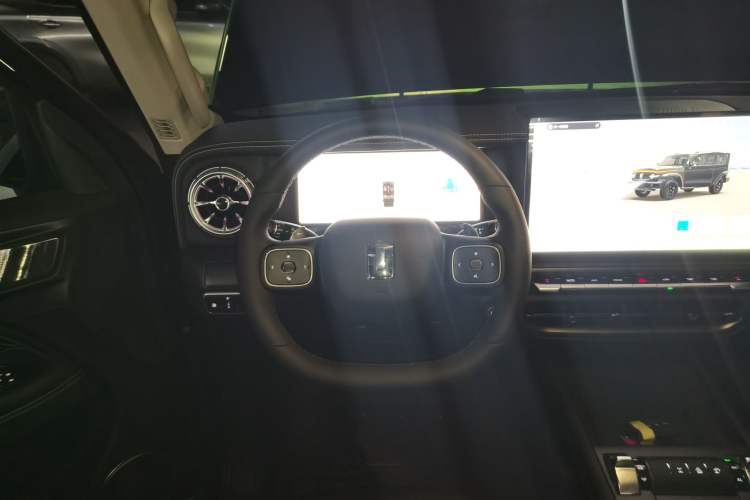 Used Tank 300 New Energy 2025 Hi4-T Steering Wheel