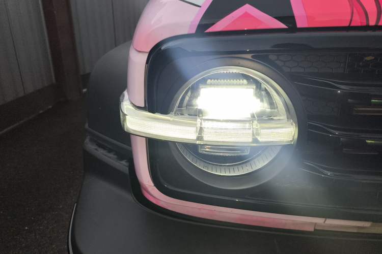 Used Tank 300 New Energy 2025 Hi4-T Right Front Headlight