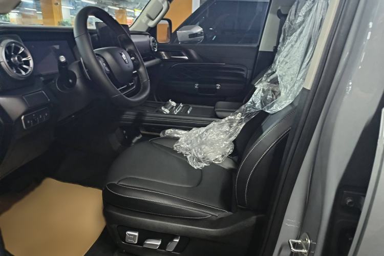 Used Tank 300 New Energy 2025 Hi4-T Interior 3