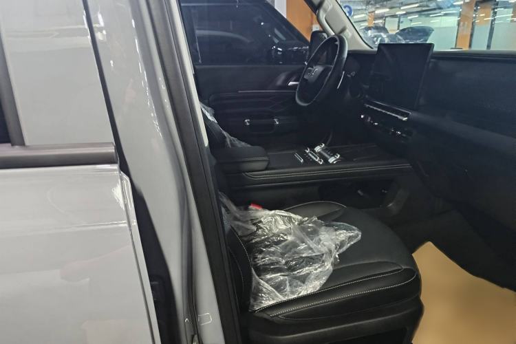 Used Tank 300 New Energy 2025 Hi4-T Interior 4