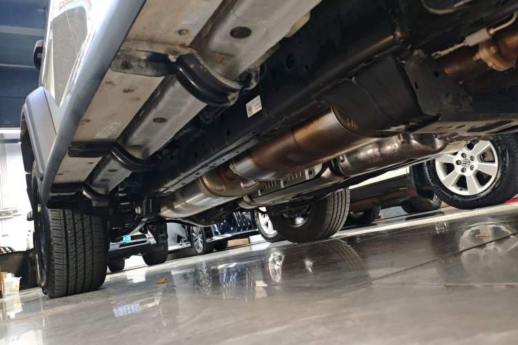 Used Tank 300 New Energy 2025 Hi4-T Right Side Sill