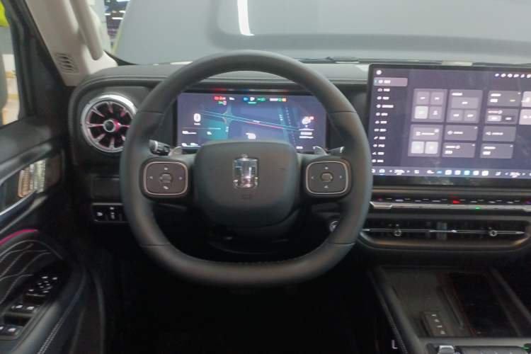 Used Tank 300 New Energy 2025 Hi4-T Steering Wheel