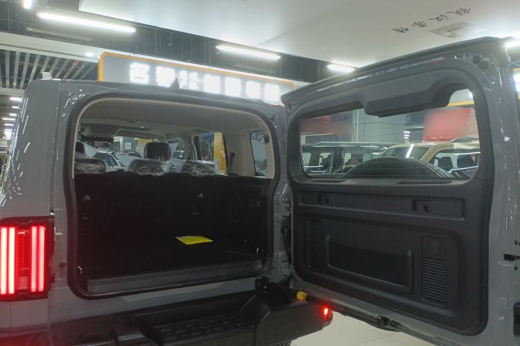 Used Tank 300 New Energy 2025 Hi4-T Trunk