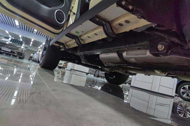 Used Tank 300 New Energy 2025 Hi4-T Left Side Sill