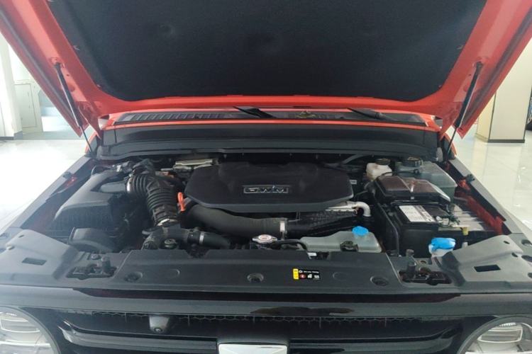 Used Tank 300 New Energy 2025 Hi4-T Engine Bay