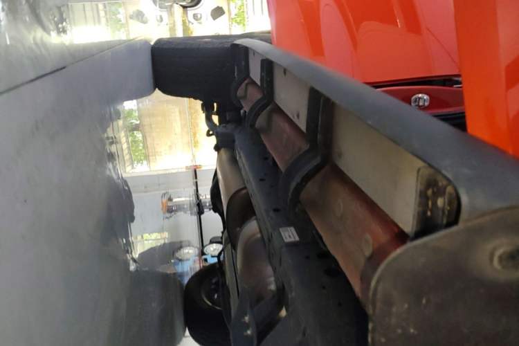 Used Tank 300 New Energy 2025 Hi4-T Right Side Sill