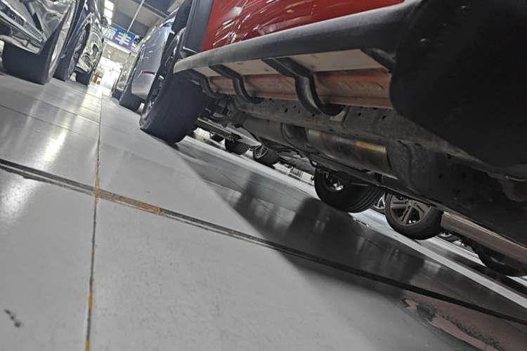 Used Tank 300 New Energy 2025 Hi4-T Right Side Sill