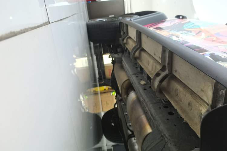 Used Tank 300 New Energy 2025 Hi4-T Right Side Sill