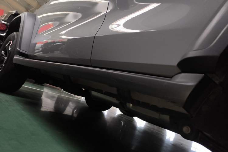 Used Tank 300 New Energy 2025 Hi4-T Left Side Sill