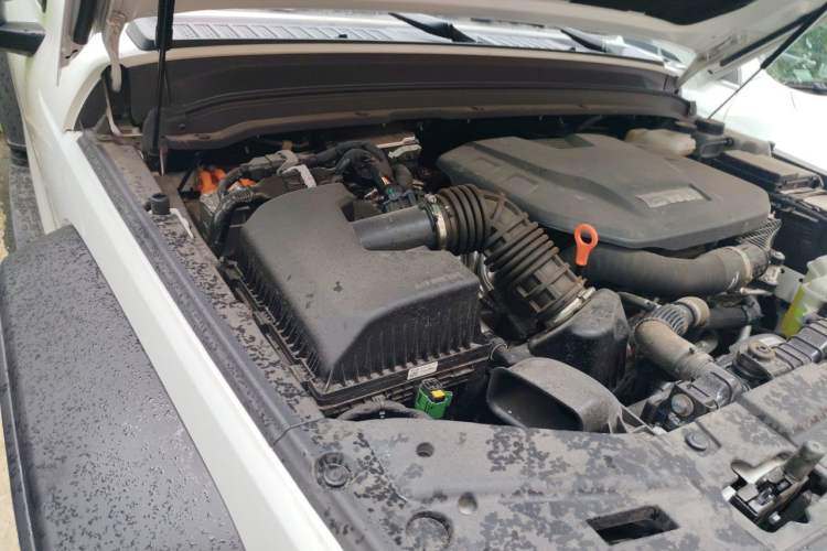 Used Tank 300 New Energy 2025 Hi4-T Engine Bay Right