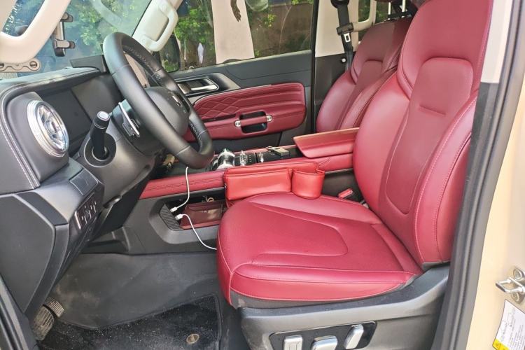 Used Tank 300 New Energy 2025 Hi4-T Left Front Seat