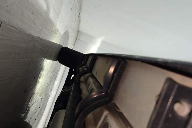 Used Tank 300 New Energy 2025 Hi4-T Left Side Sill