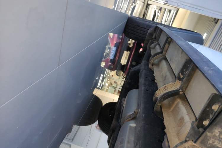 Used Tank 300 New Energy 2025 Hi4-T Left Side Sill