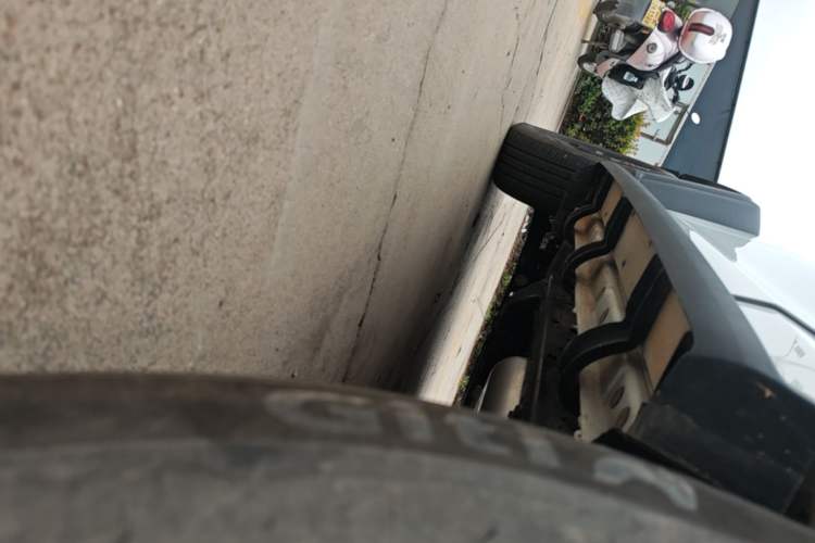 Used Tank 300 New Energy 2025 Hi4-T Left Side Sill
