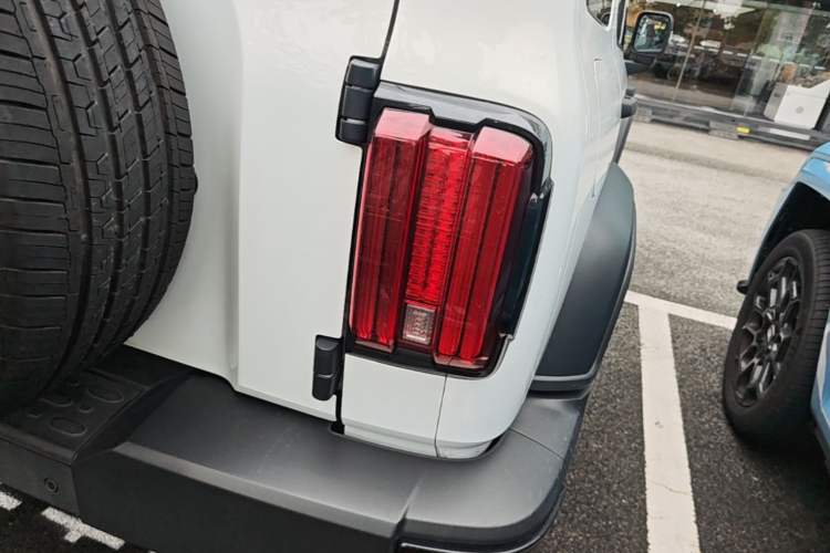 Used Tank 300 New Energy 2025 Hi4-T Right Rear Taillight