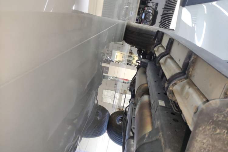 Used Tank 300 New Energy 2025 Hi4-T Right Side Sill