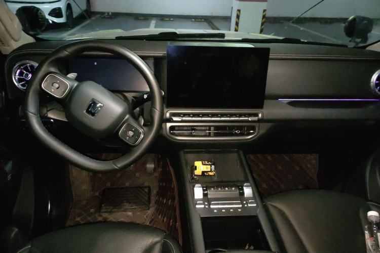 Used Tank 300 New Energy 2025 Hi4-T Center Console