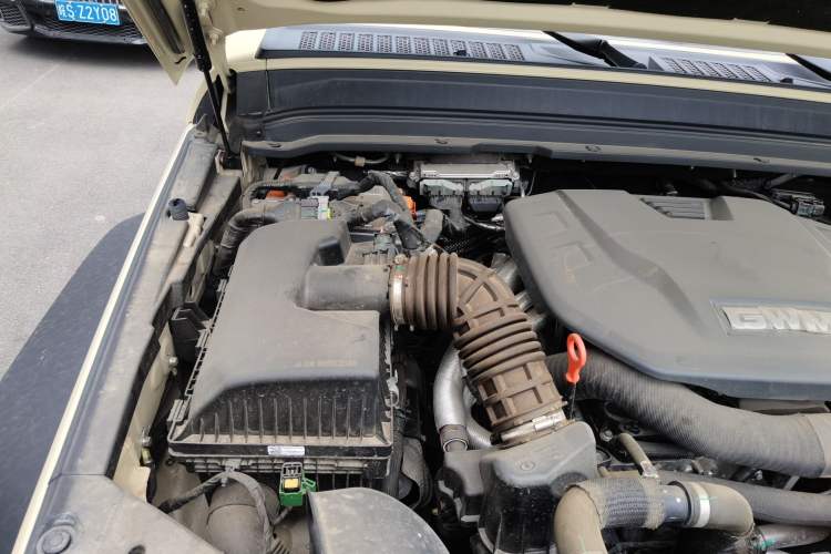 Used Tank 300 New Energy 2025 Hi4-T Engine Bay Right