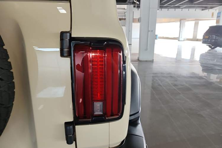 Used Tank 300 New Energy 2025 Hi4-T Exterior 1