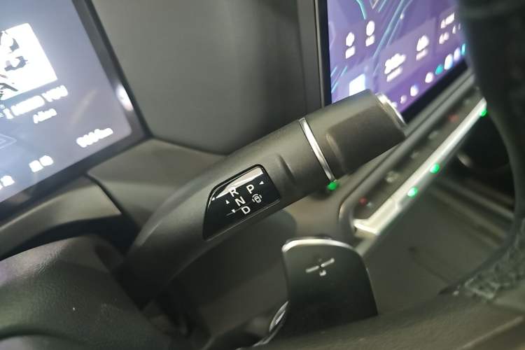 Used Tank 300 New Energy 2025 Hi4-T Gear Lever