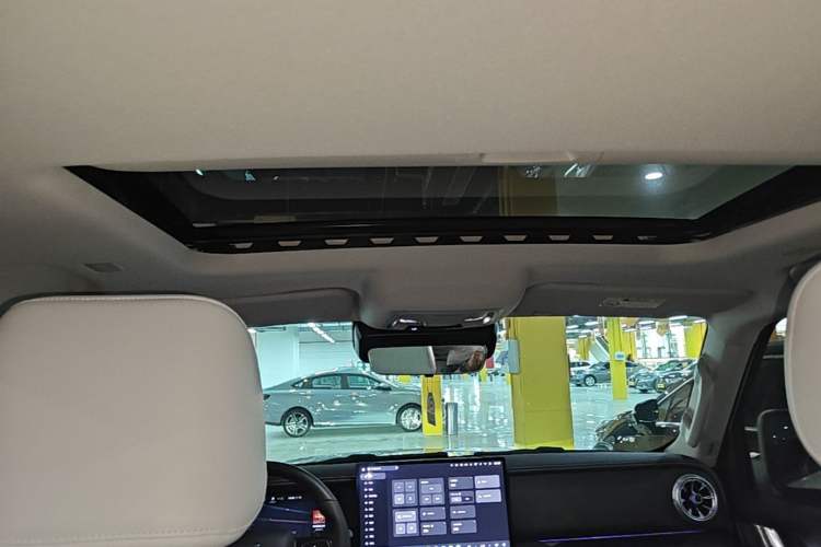 Used Tank 300 New Energy 2025 Hi4-T Headliner