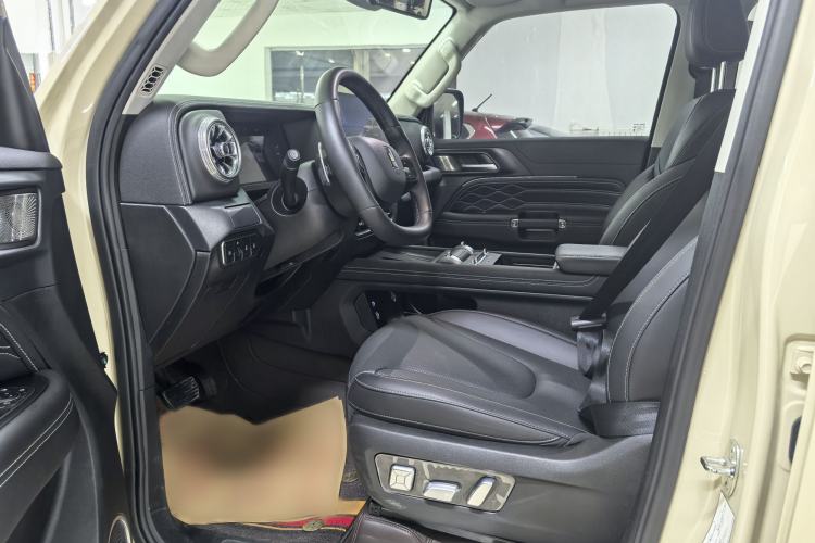 Used Tank 300 New Energy 2025 Hi4-T Interior 2